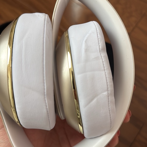 Old beats headphones - Picture 3 of 5